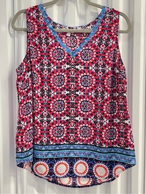 DR2 Pink & Blue Floral Mosaic V-Neck Tank